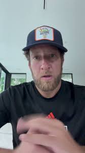 Evan McCloskey (@EWade3)