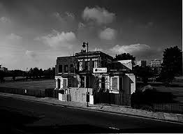 Dass er welthits sang, war lange ein geheimnis: John Davies Artist News Exhibitions Photography Now Com