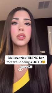 Melissa Keaton's Instagram, Twitter & Facebook