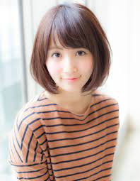 柔らか耳かけワンカールの艶ボブ yk 145 ヘアカタログ 髪型 ヘアスタイル afloat アフロート 表参道 銀座 名古屋の美容室 美容院 セミロングのヘアカット 髪型 ヘアスタイル