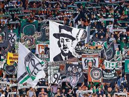 V., commonly known as fc schalke 04 (german: Hannover 96 Fans Jubeln Mit Serien Morder Ultras Zeigten Fahne Mit Fritz Haarmann Hannover 96 Bild De