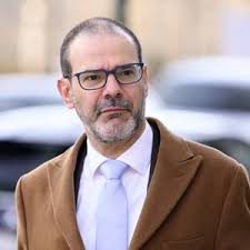 Ingen var overraskede: Kontorchef fastholder sin forklaring