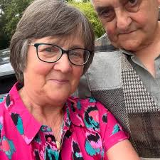 Will water lilies grow and make pads again this year after roots and stems  are planted?