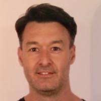 60+ perfiles de «David Segarra»