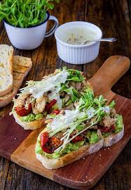 Tartine Poulet Avocat Tomates Sechees Food Chicken Avocado Sandwich Recipes