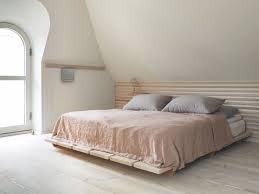 70 cm • hauteur de la traverse : Ce Matin J Ai Aime 22 Une Tete De Lit En Chene Clair Tete De Lit En Chene Tete De Lit Murale Tete De Lit Tasseau