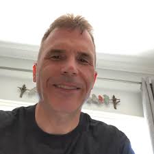 Which disc is better for a beginner, Lattitude 64 Saffhire or Avenger SS?