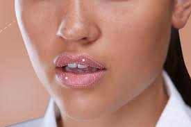 My four lip plumping hacks are natural alternatives to lip injections. Lip Injections 9 Things I Wish I D Known Before Getting Them Glamour