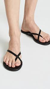 Tkees Riley Flip Flops In 2021 Flip Flops Mens Flip Flops Womens Fashion Shoes