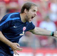 Born 29 august 1973) is a german professional football coach and former player who is the head coach of premier league club chelsea. Interview Mainz Trainer Tuchel Traut Sich Auch Die Bayern Zu Welt