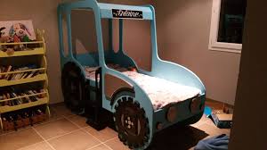 Lit Tracteur Fait Maison Une Affaire De Famille Lit Tracteur Lit Maison