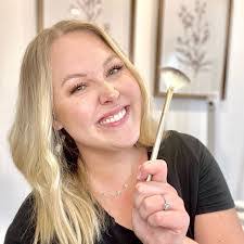 Taylor Galbraith's Instagram, Twitter & Facebook