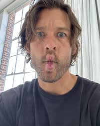 live, love , die and have fun in between…