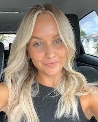 Georgia Grace's Instagram, Twitter & Facebook