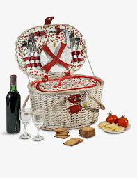 Although this is the first men's collaboration for jo malone. Les Jardins De La Comtesse Cheverny Wicker Picnic Basket For Four People Selfridges Com