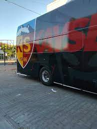 Kulüpten yapılan açıklamaya göre, kadir has kültür ve sanat merkezi salonu'nda gerçekleştirilen olağan genel kurulda yeterli çoğunluk sağlanamadı. Kayserispor Fan Kayserispor Takim Otobusunun Disi Facebook