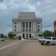Texarkana Texas Arkansas Post Office On The State Line 1 2 Building In Texas Other 1 2 In Arkansas The Road In Front Is Tex And Ark On Eithe Texas Texarkana Texas Only