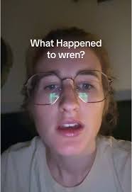 Jacquelyn Beach's Instagram, Twitter & Facebook