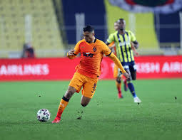 Galatasaray, ocak ayı transfer döneminde kadrosuna yeni isimleri katacak. Galatasaray Vice President Furious Over Mostafa Mohamed S Red Card Kingfut