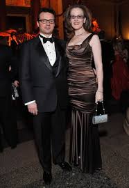 Ian mercer, father of alleged shooter christopher mercer, spoke briefly to reporters saying he is shocked by the news of the umpqua community college shooting. Eddie Du Pa Twitter In 2003 Rebekah Mercer Married A Frenchman Sylvain Mirochnikoff Who Is A Managing Director Of Morgan Stanley