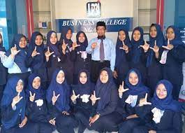 Pendaftaran Dan Akreditasi Lp3i College Ngawi 2021 2022 Tasikplaza