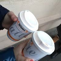 5 to goעובד מזנונים, בתי קפה פעילויות. 5 To Go Coffee Shop In Bucharest