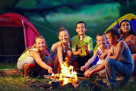 Here are a whole bunch of phys ed activities to do indoors! 10 Fun Winter Activities For Teenagers