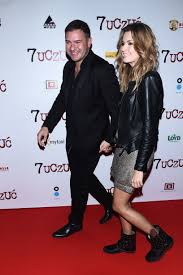 He is an actor, known for kryminalni (2004), drzazgi (2008) and 39 i pól (2008). Tomasz Karolak Rozstal Sie Z Partnerka Pomponik Pl