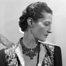 77. Daisy Fellowes — Sundays with Leigh Plessner — Lost Ladies of Lit  Podcast