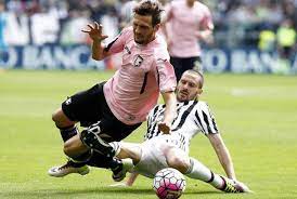 Dall'irregolare apertura delle gambe pare che il muscolo interessato isa quello dell'inguine. Juventus Bonucci Dopo L Infortunio Di Marchisio Eravamo Sotto Choc Affaritaliani It
