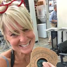 Susan Lemire's Instagram, Twitter & Facebook