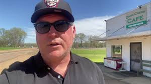 On the road again! Driving through the Mississippi Delta