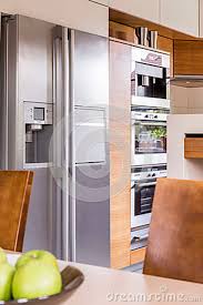 Kuhlschrank In Der Kuche Stockbild Bild Von Kuche Kuhlschrank 86607883