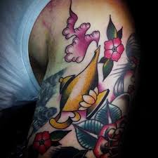 30 Genie Lampe Tattoo Designs Fur Manner Spirit Ink Ideen Mann Stil Tattoo Tattoo Designs Tatowierungen Trompete Tattoo