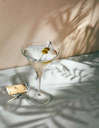 Vanessa Rees On Behance In 2020 Food Drink Photography Cocktail Photography Dramatic Lighting