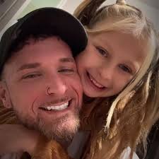 Private hair salon for 17-year-old with social anxiety?