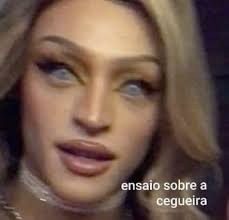 Kat Pierce (KatPierce__)