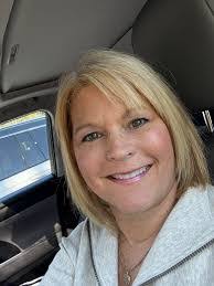 Tamara Pryor's Instagram, Twitter & Facebook