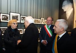 Alcide de gasperi nasce nel 1881 vicino a trento che in quel periodo è sotto la dominazione austriaca. Palazzo Thun Il Presidente Mattarella Rende Omaggio Alla Memoria Di De Gasperi La Voce Del Trentino