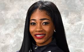 Hintz runs 6th-fastest 800 in UW history at Husky Classic