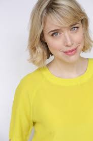 Carrie Barrett's Instagram, Twitter & Facebook