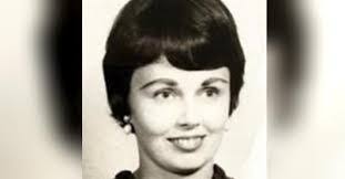 Bonnie Hall's Instagram, Twitter & Facebook