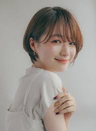 コンパクトな小顔丸みショート minx 青山店 https www beauty navi com style detail 75921 pinterest hairstyle 髪型 髪形 ヘアスタイル ショート ショートヘア shorthair ショートヘアの前髪 前髪ありヘア ヘアスタイル