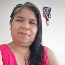 Evelyn Manos's Instagram, Twitter & Facebook