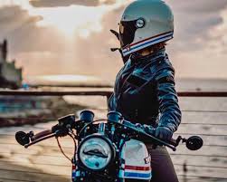 tasha and the cb inazuma cafe racer カフェレーサーの女の子 カフェレーサー ライダー
