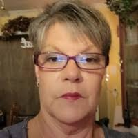 Vicki Holcomb's Instagram, Twitter & Facebook