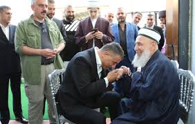Now reportedly living in dubai, he left turkey in 2020 and after a brief stint in the balkans. Sedat Peker On Twitter Kasap 1924 Lerin Yeni Uretim Fabrikasinin Acilisini Gerceklestirdim Yazinin Tamami Icin Https T Co Gkja0m07ws