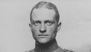 18 anos após a morte dos pais: Sein Letzter Flug Vor 100 Jahren Fiel Der Rote Baron Austrian Wings