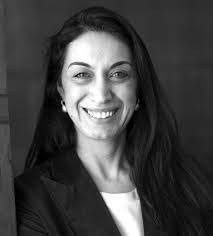 Elizabeth Amin's Instagram, Twitter & Facebook