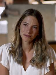 Natalia llora de impotencia al sentir que Alex le roba su idea